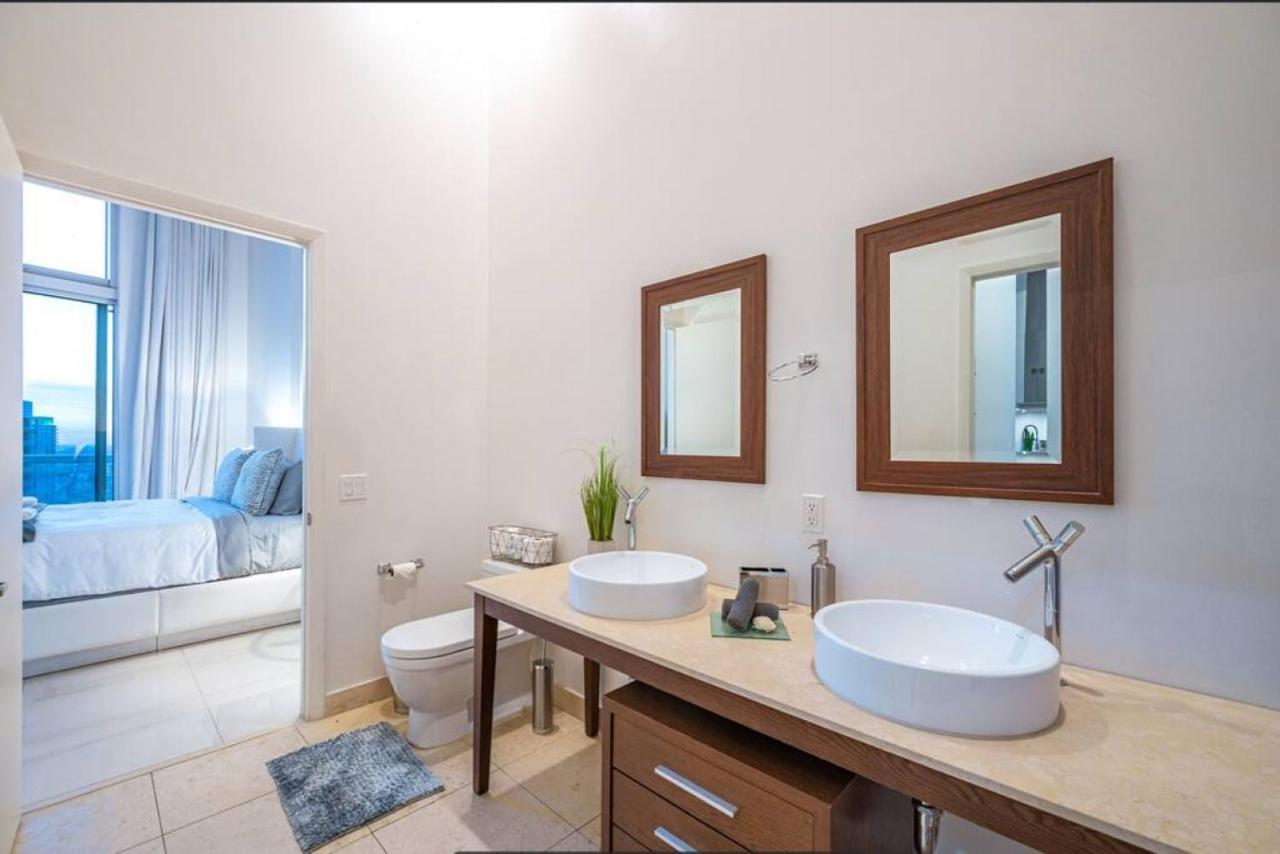 Beautiful One Bedroom Condo 16Ft Ceilings At The W Μαϊάμι Εξωτερικό φωτογραφία